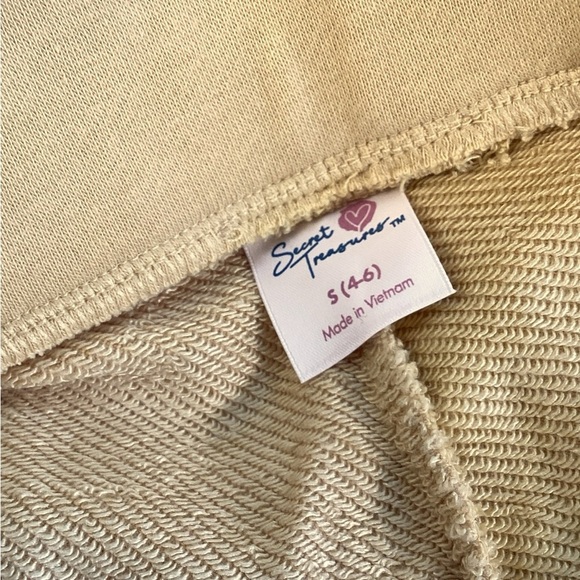 Secret Treasures Soft Mellow Yellow Sleep Lounge Pants Crop Pockets NEW Straight - Picture 3 of 11